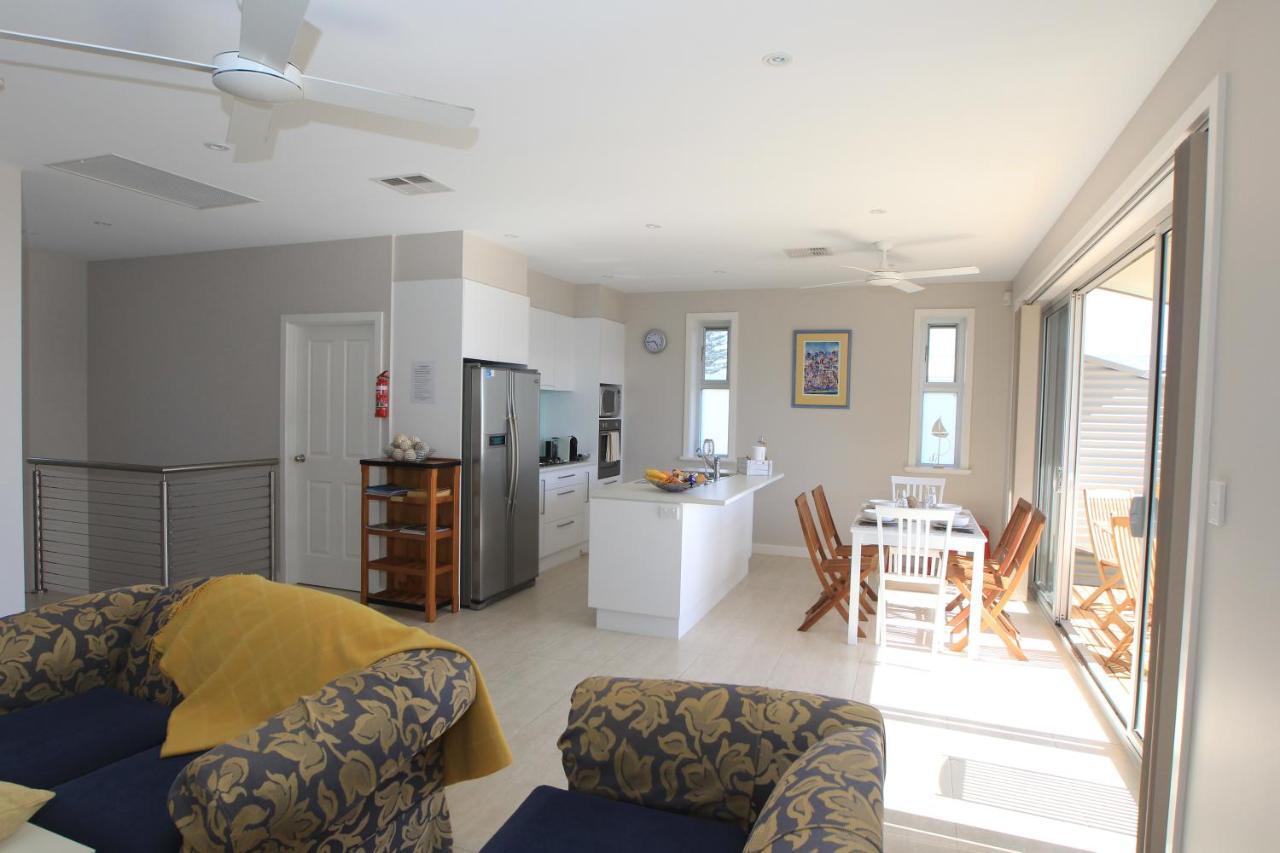 Elandra Holiday Home Moana ภายนอก รูปภาพ